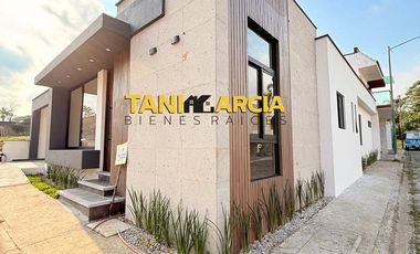 Vendo Preventa de Casa de 1 planta, lista en 1 semana, esquina, Fraccionamiento Privado, Córdoba.
