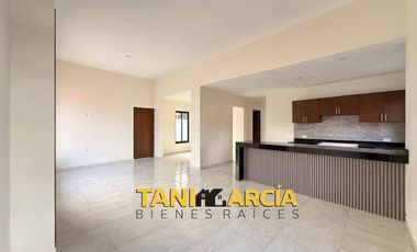 Vendo Preventa de Casa de 1 planta, lista en 1 semana, esquina, Fraccionamiento Privado, Córdoba.