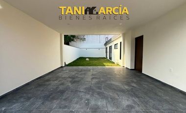 Vendo Preventa de Casa de 1 planta, lista en 1 semana, esquina, Fraccionamiento Privado, Córdoba.