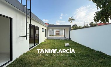 Vendo Preventa de Casa de 1 planta, lista en 1 semana, esquina, Fraccionamiento Privado, Córdoba.