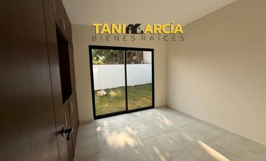Vendo Preventa de Casa de 1 planta, lista en 1 semana, esquina, Fraccionamiento Privado, Córdoba.