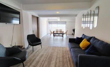 RENTA PENTHOUSE AMUEBLADO CON CUARTO DE SERVICIO EN NATUUR TOWERS, EL REFUGIO, QUERÉTARO