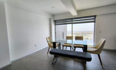 RENTA PENTHOUSE AMUEBLADO CON CUARTO DE SERVICIO EN NATUUR TOWERS, EL REFUGIO, QUERÉTARO