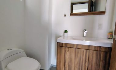 RENTA PENTHOUSE AMUEBLADO CON CUARTO DE SERVICIO EN NATUUR TOWERS, EL REFUGIO, QUERÉTARO