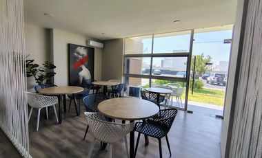 RENTA PENTHOUSE AMUEBLADO CON CUARTO DE SERVICIO EN NATUUR TOWERS, EL REFUGIO, QUERÉTARO