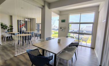 RENTA PENTHOUSE AMUEBLADO CON CUARTO DE SERVICIO EN NATUUR TOWERS, EL REFUGIO, QUERÉTARO