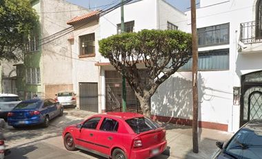 REMATO CASA EN LA COLONIA DEL VALLE NORTE, BENITO JUÁREZ, CDMX.