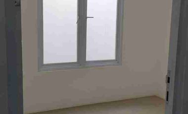 SEWA MURAH 
RUMAH 2 LANTAI
Regency One Pogot surabaya timur