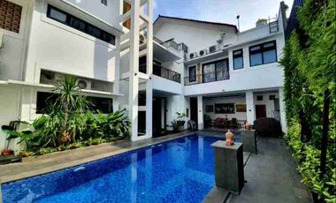 dijual Rumah Mewah 3 Lt cantik Asri, kolam renang private, Bebas Banjir di Komplek Exclusive Jl. Kemang Selatan, Kemang, Jakarta Selatan