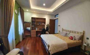dijual Rumah Mewah 3 Lt cantik Asri, kolam renang private, Bebas Banjir di Komplek Exclusive Jl. Kemang Selatan, Kemang, Jakarta Selatan