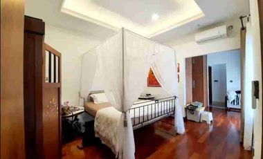 dijual Rumah Mewah 3 Lt cantik Asri, kolam renang private, Bebas Banjir di Komplek Exclusive Jl. Kemang Selatan, Kemang, Jakarta Selatan