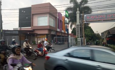 RUKAN di jalan Jatiserut, dekat BORMA, Kota Cimahi