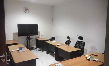 RUMAH DI SEWAKAN DUA LANTAI BISA BUAT KANTOR