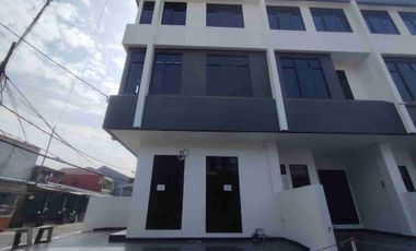 rumah usaha murah strategis di jl kran Kemayoran