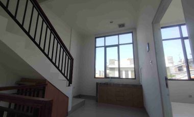 rumah usaha murah strategis di jl kran Kemayoran