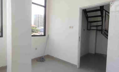 rumah usaha murah strategis di jl kran Kemayoran