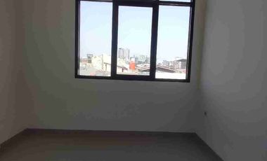 rumah usaha murah strategis di jl kran Kemayoran