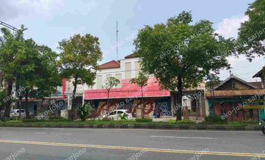 Ruko dan gudang pinggir jl raya Slamet Riyadi Surakarta