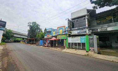 dijual 3 ruang usaha di satu tempat lokasi sangat strategis