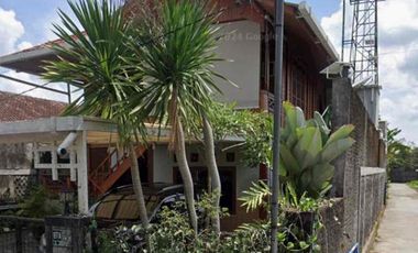 Dijual Rumah Cantik Etnik  2 Lt Halaman Luas Dekat Jogja Bay