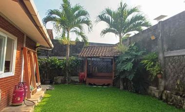 Dijual Rumah Cantik Etnik  2 Lt Halaman Luas Dekat Jogja Bay