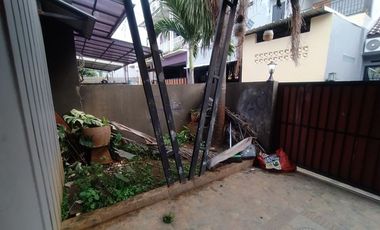 RUMAH DISEWAKAN TAHUNAN DALAM CLUSTER DI TANAH BARU DEPOK, DEKAT TOL KUKUSAN & STASIUN DEPOK BARU