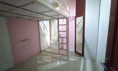 RUMAH DISEWAKAN TAHUNAN DALAM CLUSTER DI TANAH BARU DEPOK, DEKAT TOL KUKUSAN & STASIUN DEPOK BARU