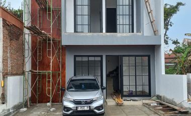 Rumah dijual di Gajahan, Karanganyar, Jawa Tengah