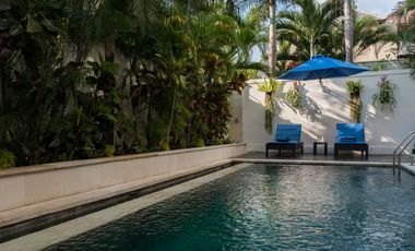 Freehold - Exquisite Tropical Retreat 2-Bedroom Villa in Prime Canggu Location