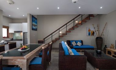 Freehold - Exquisite Tropical Retreat 2-Bedroom Villa in Prime Canggu Location