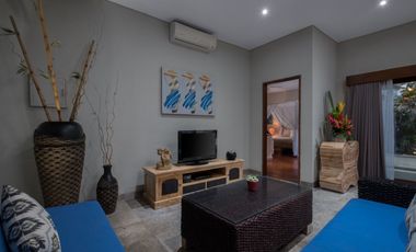Freehold - Exquisite Tropical Retreat 2-Bedroom Villa in Prime Canggu Location
