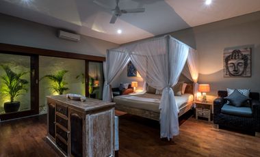 Freehold - Exquisite Tropical Retreat 2-Bedroom Villa in Prime Canggu Location