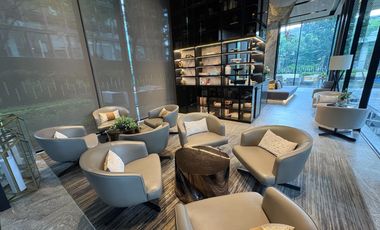 Beautiful View, Great Value! Condo For Sale  The ESSE Sukhumvit 36 — A luxury condominium located right on Sukhumvit Road, next to BTS Thonglor!