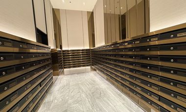 Beautiful View, Great Value! Condo For Sale  The ESSE Sukhumvit 36 — A luxury condominium located right on Sukhumvit Road, next to BTS Thonglor!