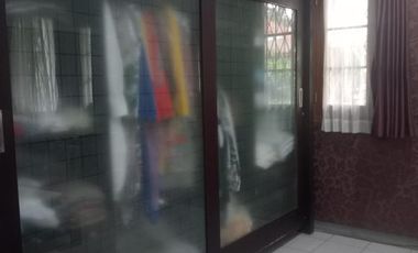 Dijual Cepat!! Rumah Hook 2 Lantai Full Furnish di Gegerkalong