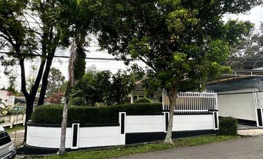 Dijual Cepat!! Rumah Hook 2 Lantai Full Furnish di Gegerkalong