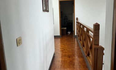 Dijual Cepat!! Rumah Hook 2 Lantai Full Furnish di Gegerkalong