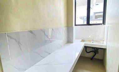 rumah mewah di perumahan cluster Solo baru area