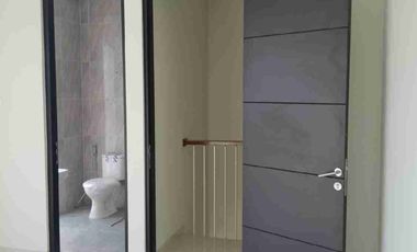 Rumah 2 Lantai Ready Dijual Lokasi Sepande Sidoarjo Dekat Pusat Kota