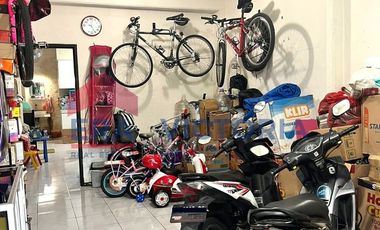 DIJUAL Rumah Bagus Siap Huni 3 Lantai Lokasi Strategi Semampir Kota Kediri Dekat Pusat Kota Kediri, Staisiun, Rumah Sakit