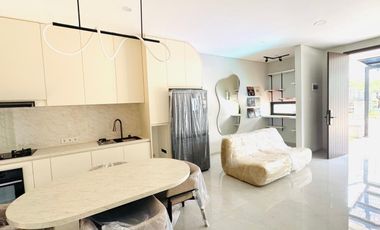 Rumah baru siap huni fully furnished di Bintaro Discovery Aluvia sektor 9 Bintaro
