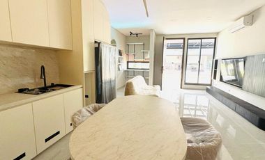 Rumah baru siap huni fully furnished di Bintaro Discovery Aluvia sektor 9 Bintaro