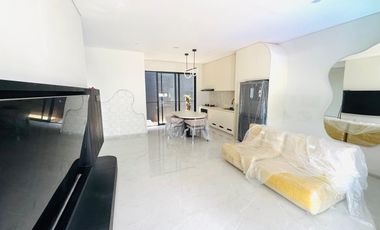 Rumah baru siap huni fully furnished di Bintaro Discovery Aluvia sektor 9 Bintaro