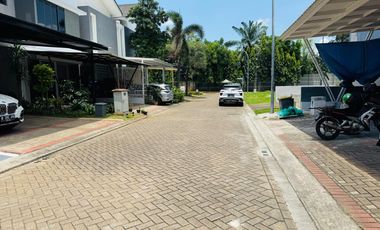 Rumah baru siap huni fully furnished di Bintaro Discovery Aluvia sektor 9 Bintaro