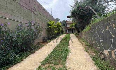 en venta casa amplia con recámara en planta baja