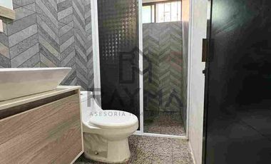 en venta casa amplia con recámara en planta baja