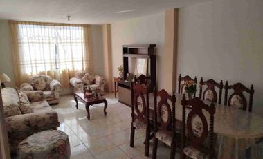 ALQUILER DEPARTAMENTO AMPLIO YAMOBLADO EN SANTA CRISTINA. NUEVO CHIMBOTE