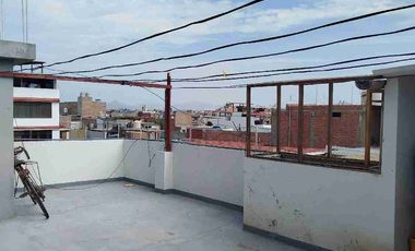 ALQUILER DEPARTAMENTO AMPLIO YAMOBLADO EN SANTA CRISTINA. NUEVO CHIMBOTE