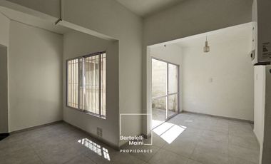 VENTA | Casa Interna Única con Patio y Terraza