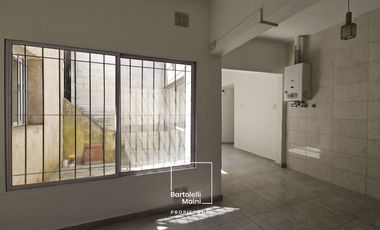 VENTA | Casa Interna Única con Patio y Terraza